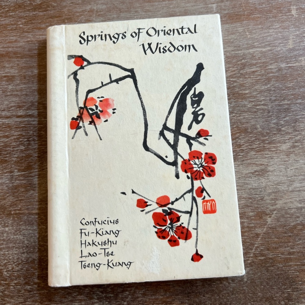 🎈🎈 Vintage Illustrated Book 𝐒𝐩𝐫𝐢𝐧𝐠𝐬 𝐨𝐟 𝐎𝐫𝐢𝐞𝐧𝐭𝐚𝐥 𝐖𝐢𝐬𝐝𝐨𝐦